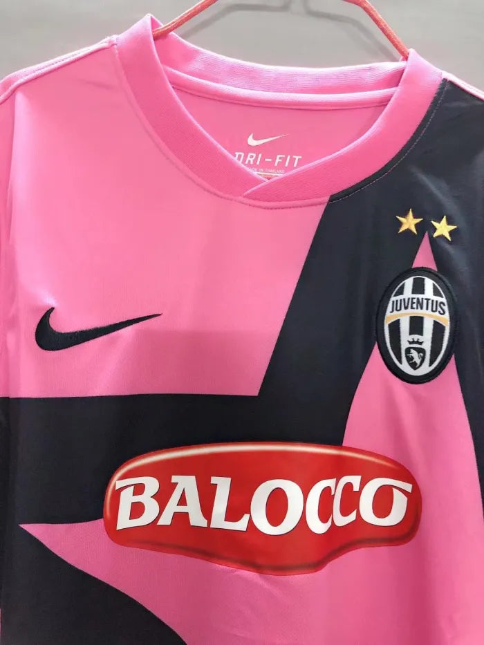Juventus [AWAY] Retro Shirt 2011/12
